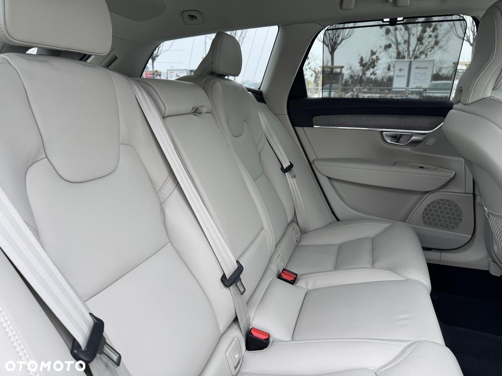 Volvo V90 Cross Country B5 B AWD Ultimate - 15