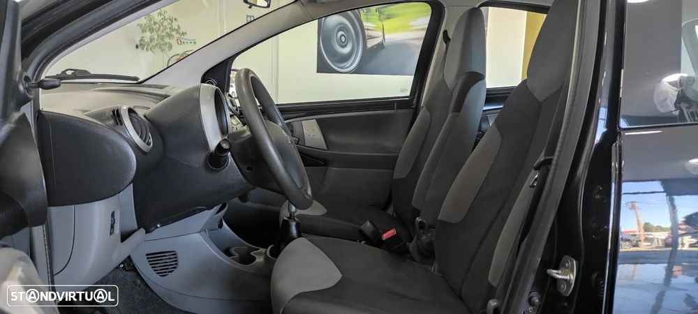 Peugeot 107 1.0 Urban - 18