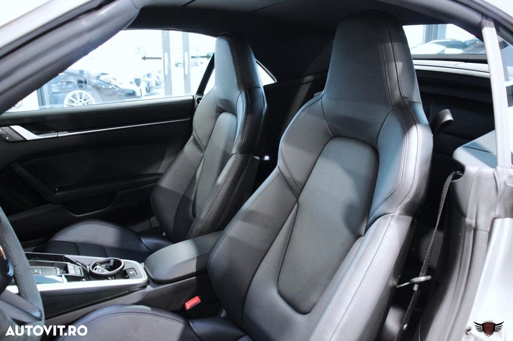 Porsche 911 Carrera S PDK - 19