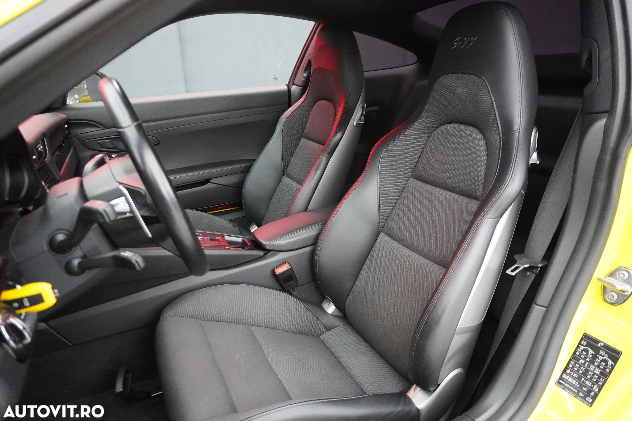 Porsche 911 Carrera PDK - 10