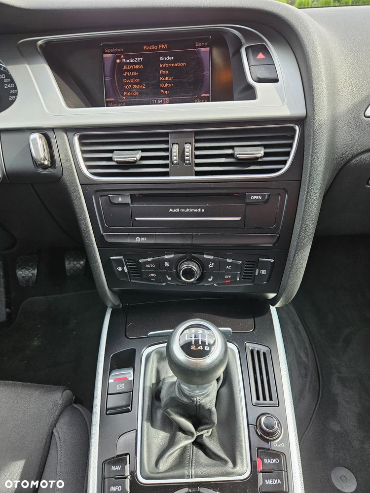 Audi A4 Limousine - 16