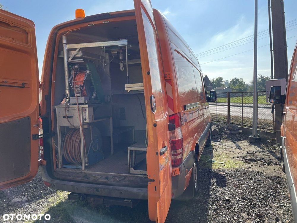 Mercedes-Benz Sprinter - 28
