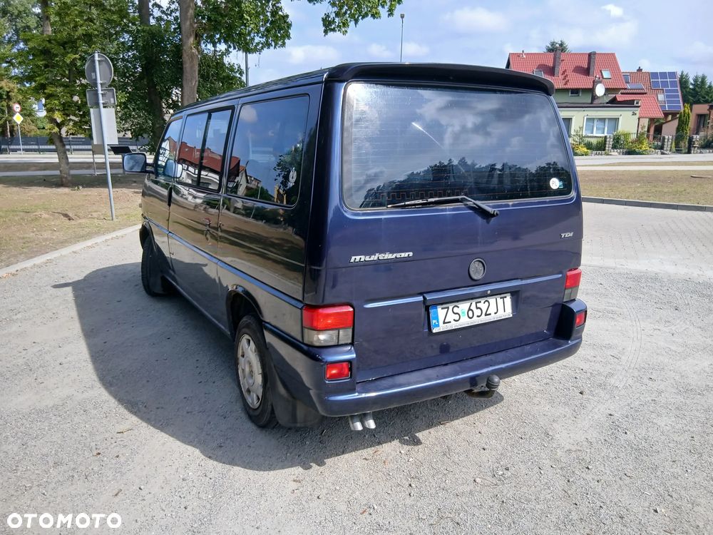 Volkswagen Multivan Standard - 3