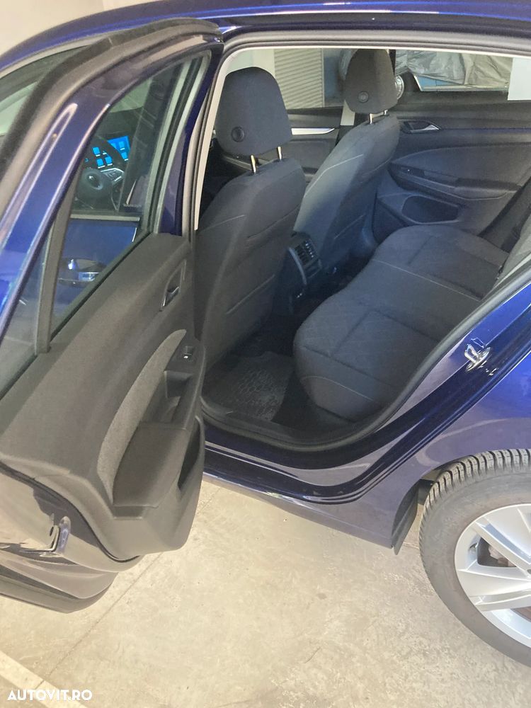 Volkswagen Golf 1.5 eTSI ACT DSG MHEV Life - 22