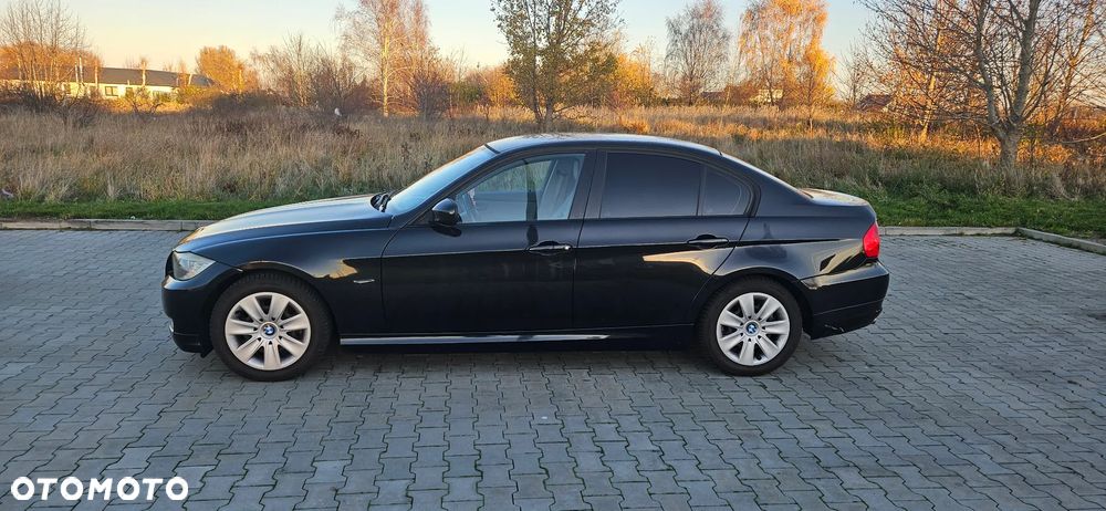 BMW Seria 3 318i - 13