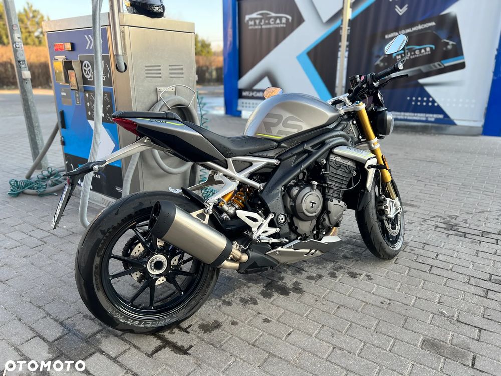 Triumph Speed Triple - 15
