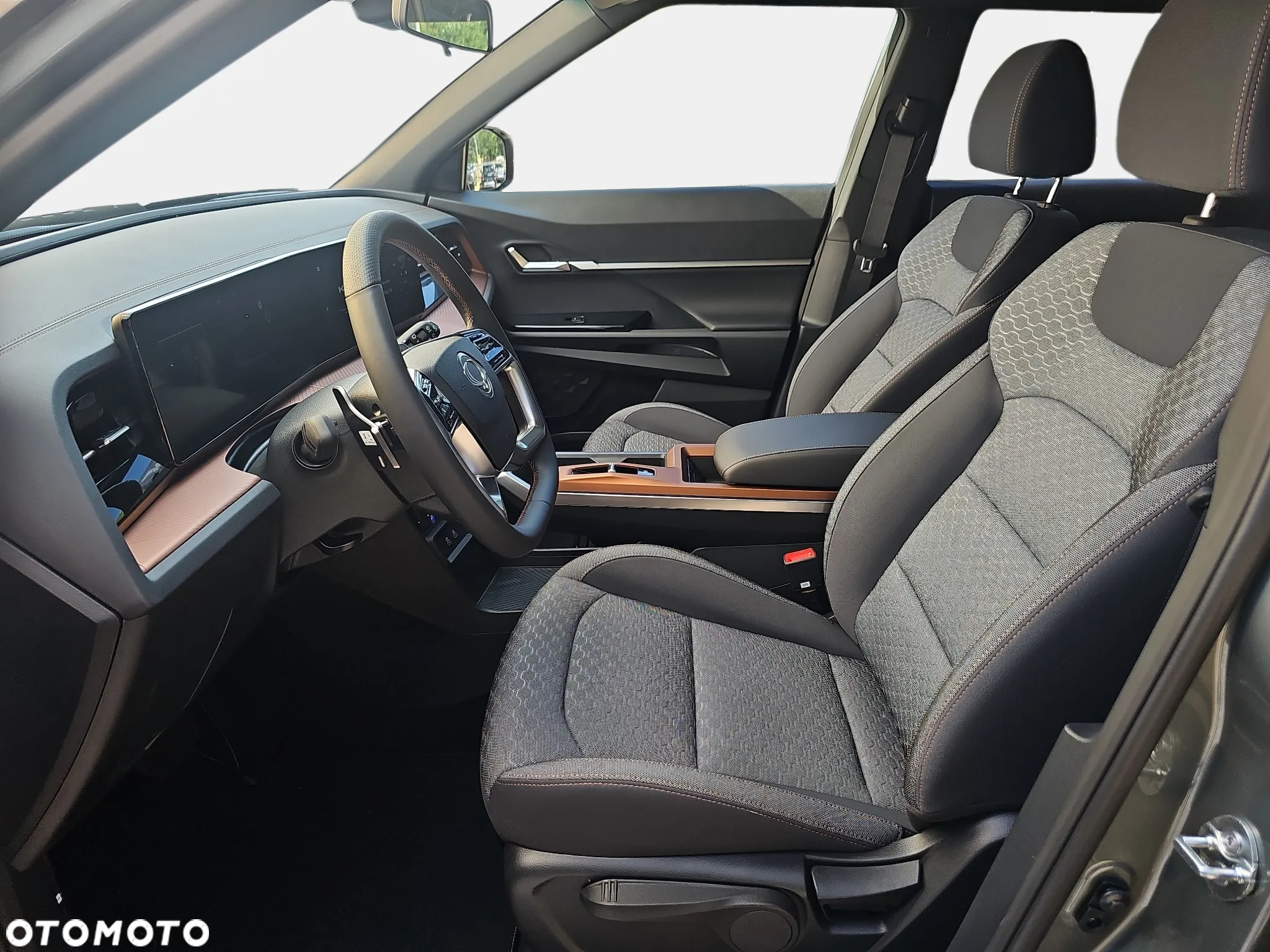 SsangYong/KGM Torres - 16