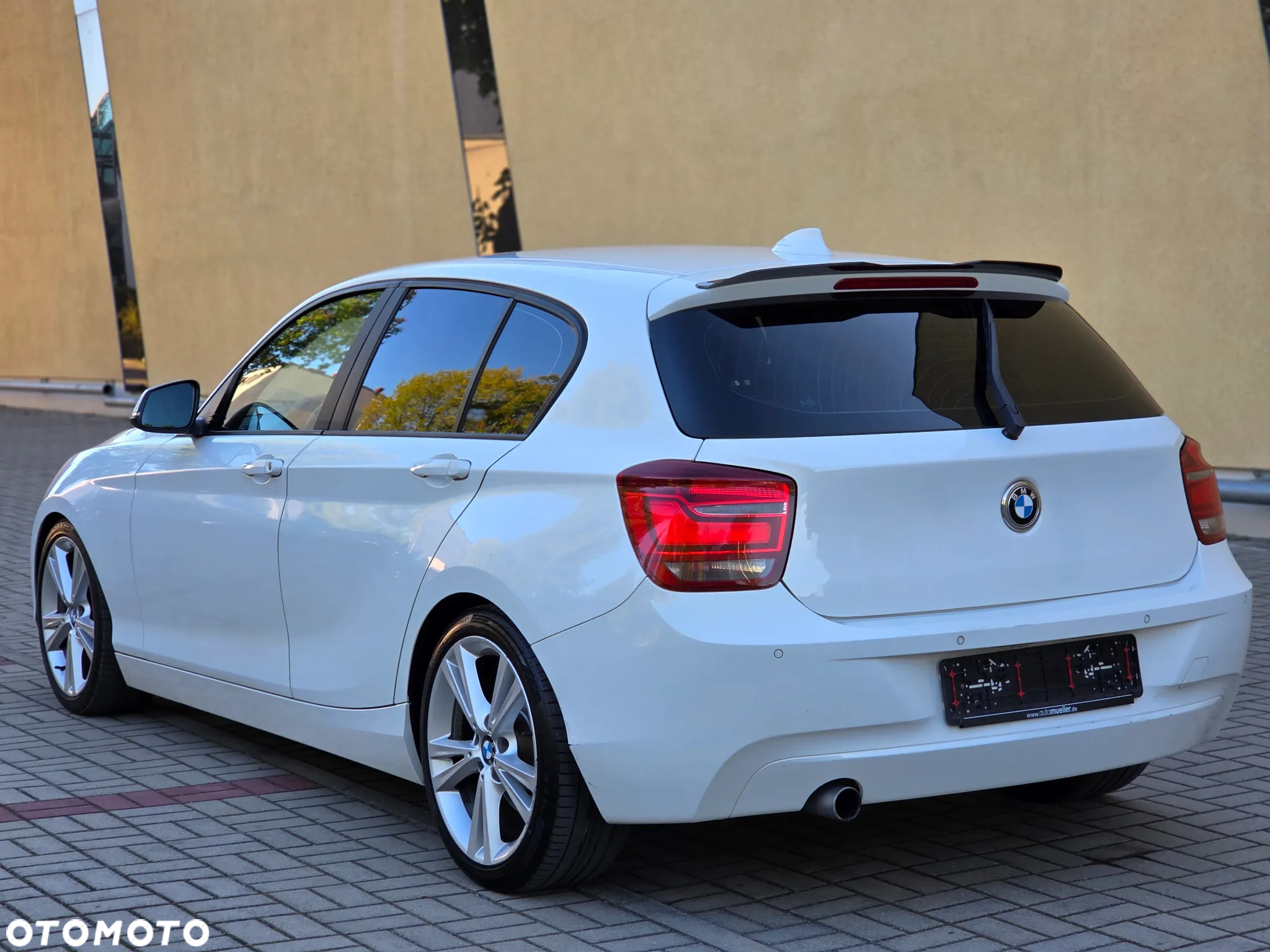 BMW Seria 1 120d Sport-Aut - 6