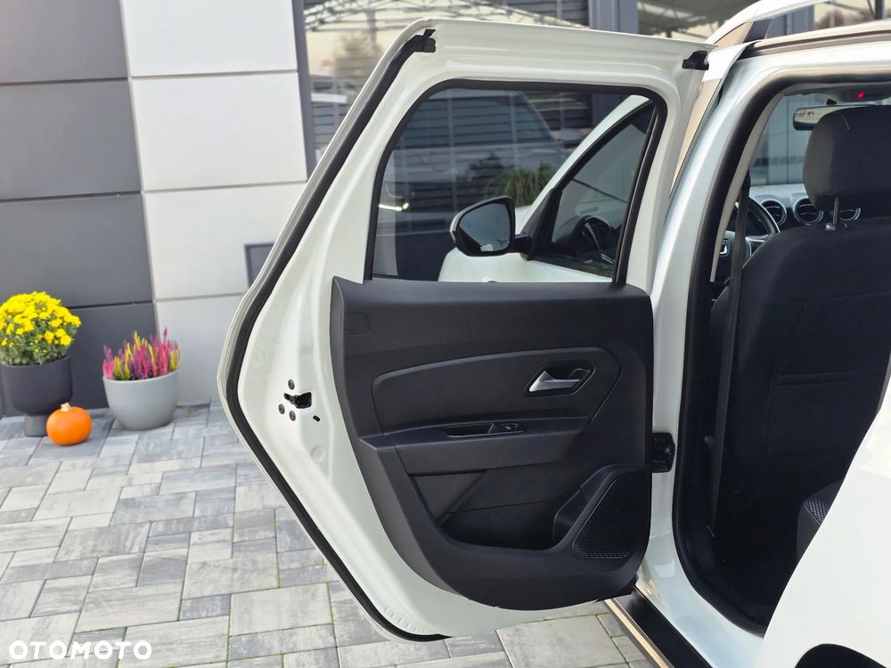 Dacia Duster SCe 115 4x2 Celebration - 36