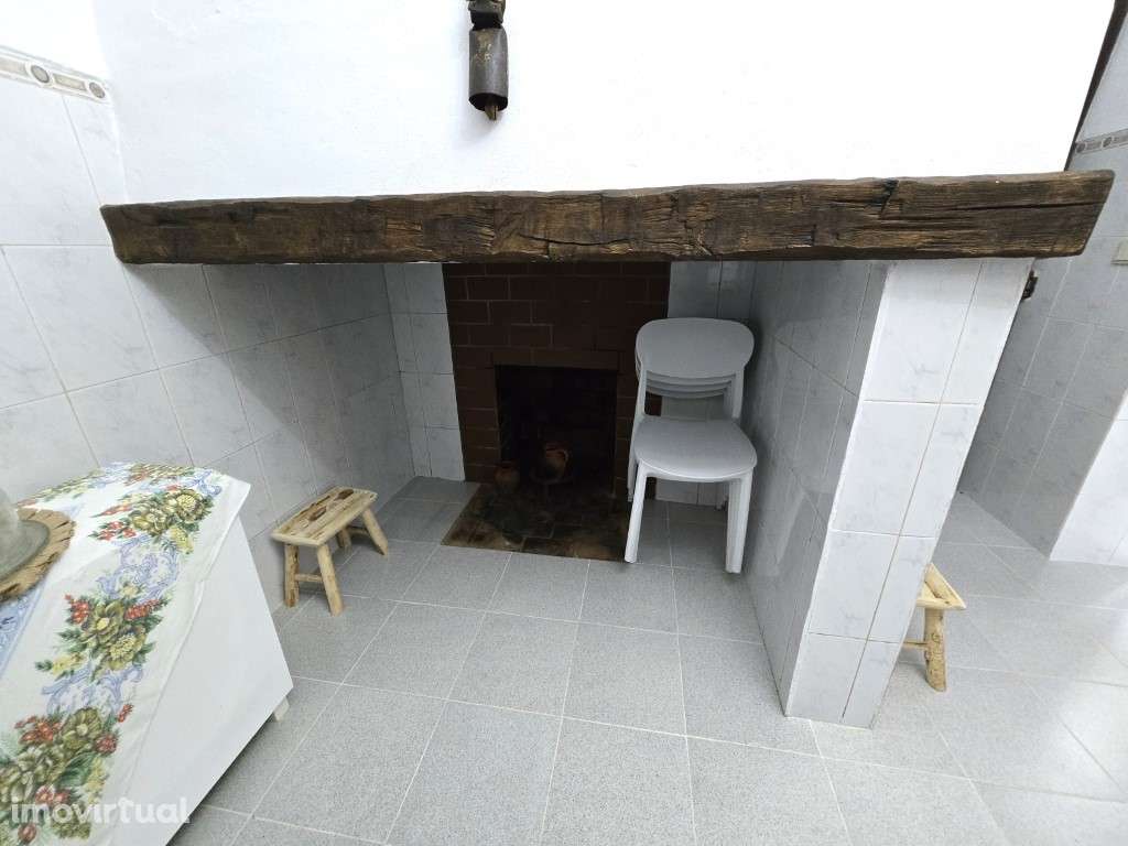 Moradia T1, com um espaço exterior, muito perto da praia Fluvial Az... - Grande imagem: 4/15