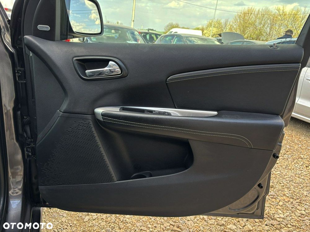 Fiat Freemont 2.0 Multijet Lounge AWD - 28