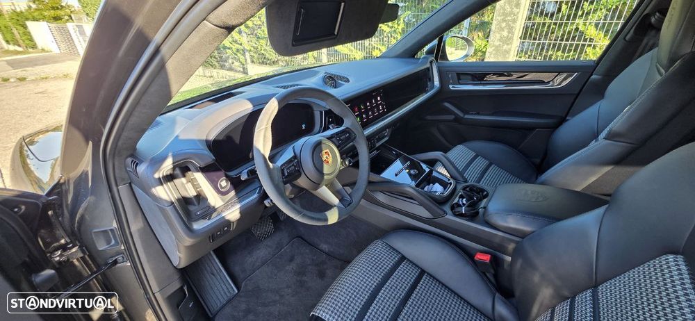 Porsche Cayenne Coupé E-Hybrid Tiptronic S Black Edition - 10