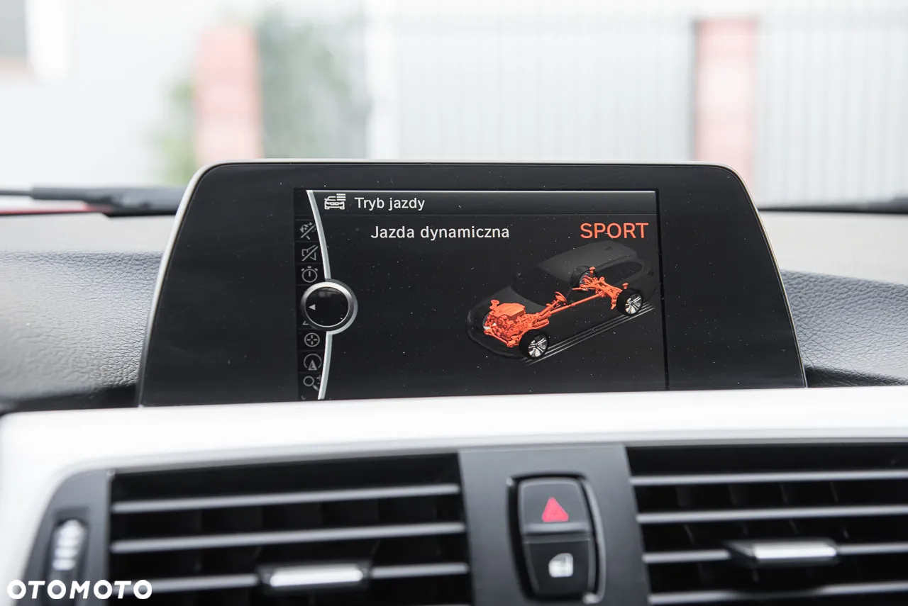 BMW Seria 3 316i Sport Line - 28