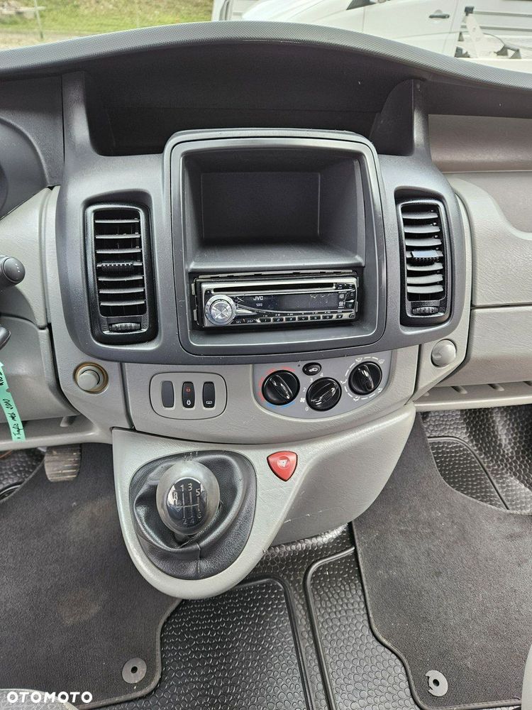 Renault Trafic - 11