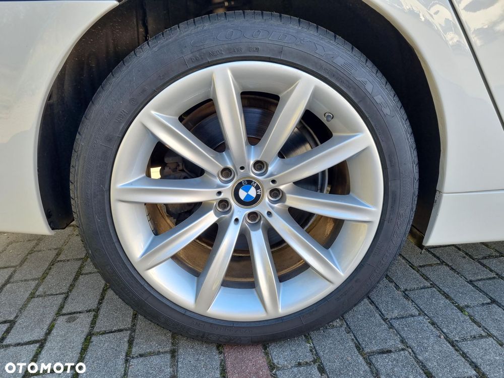 BMW Seria 7 750i - 18