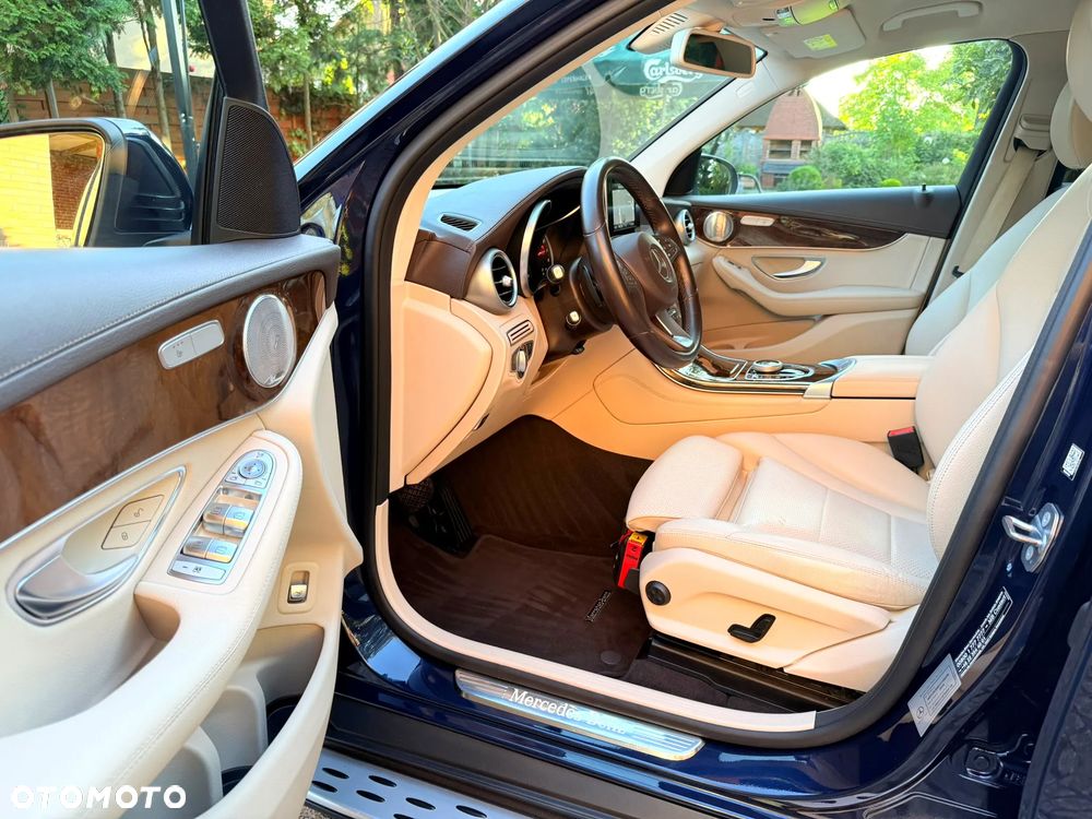 Mercedes-Benz GLC - 15