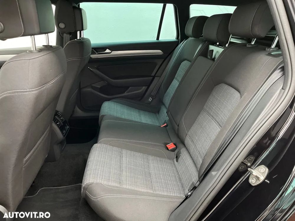 Volkswagen Passat Variant 2.0 TDI DSG Business - 16