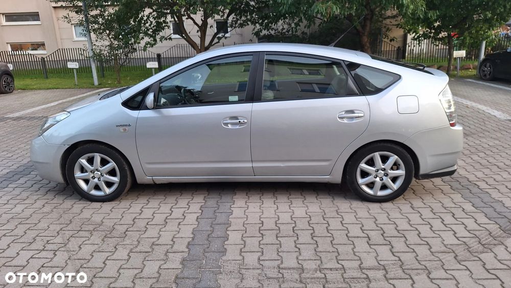 Toyota Prius 1.5 VVT-i Sol (nav) - 2