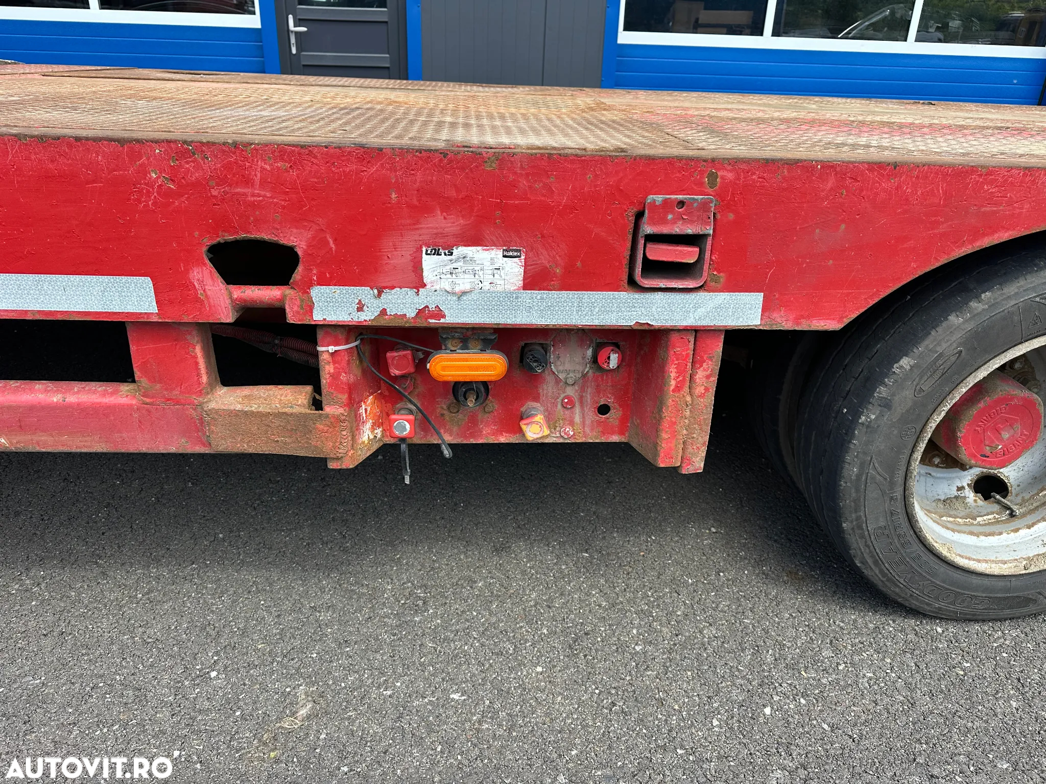 ES-GE •	Trailer ES-GE 4SOU-25-28.2N / Extensibil 19.5m  / Axa Viratoare / Axa Portanta - 13
