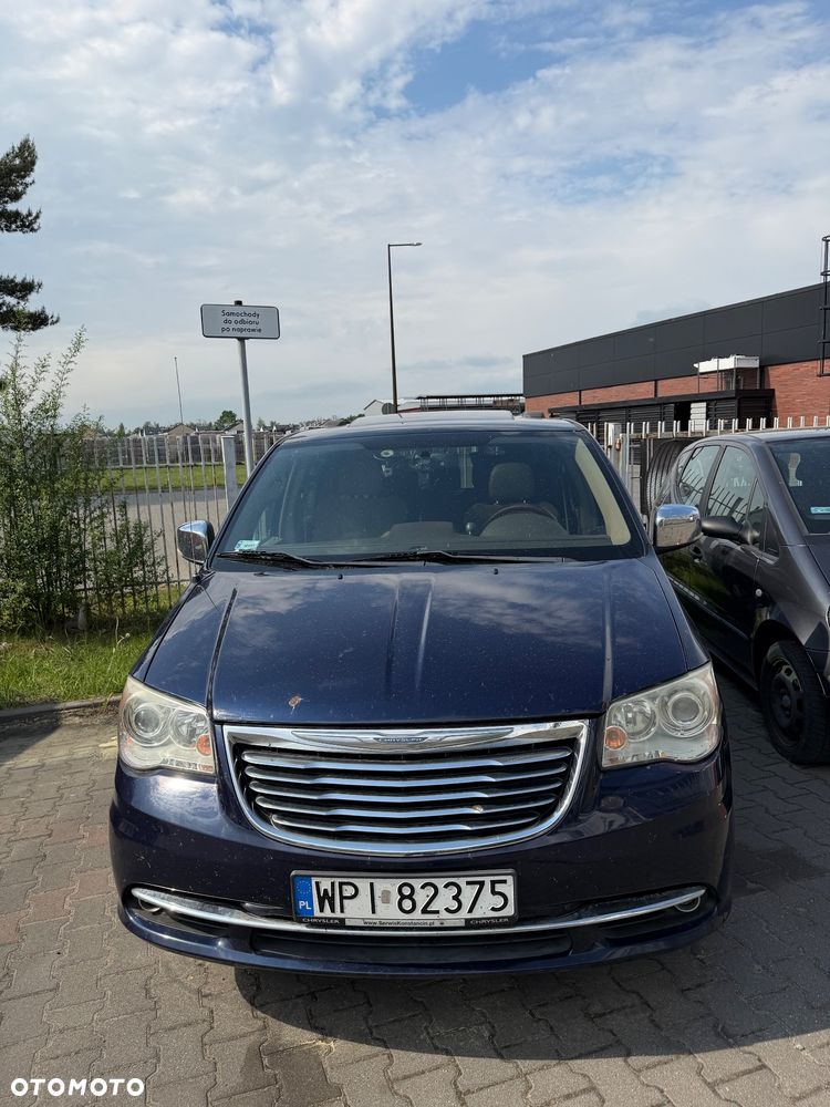 Chrysler Town & Country 3.6 Limited - 4