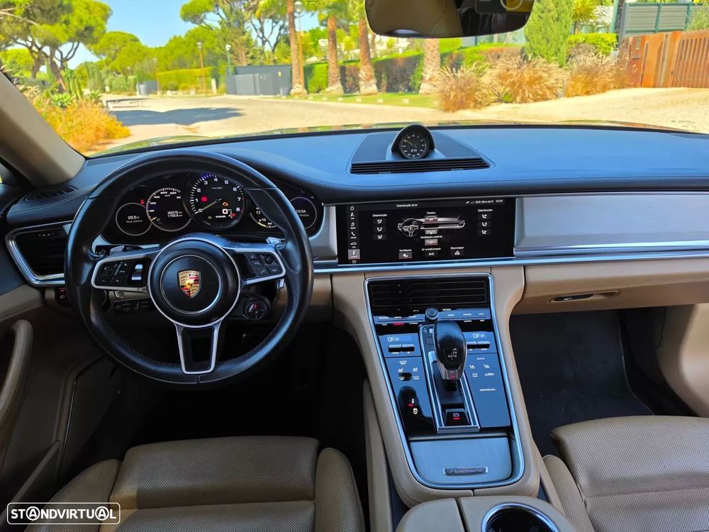 Porsche Panamera Sport Turismo 4 E-Hybrid Platinum Edition - 9
