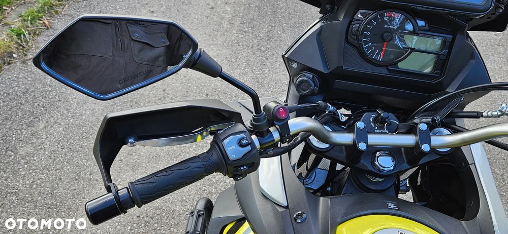 Suzuki V-STROM - 17