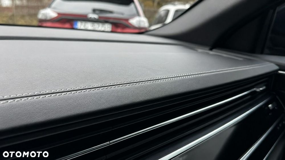 Audi Q8 - 14