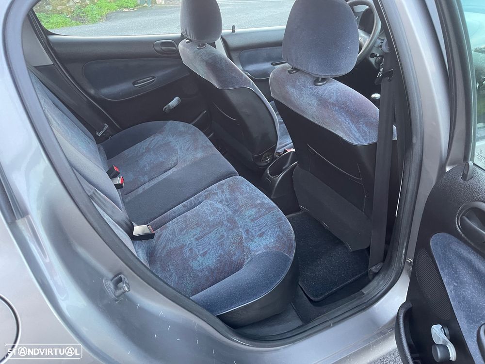 Peugeot 206 1.1 XR - 10