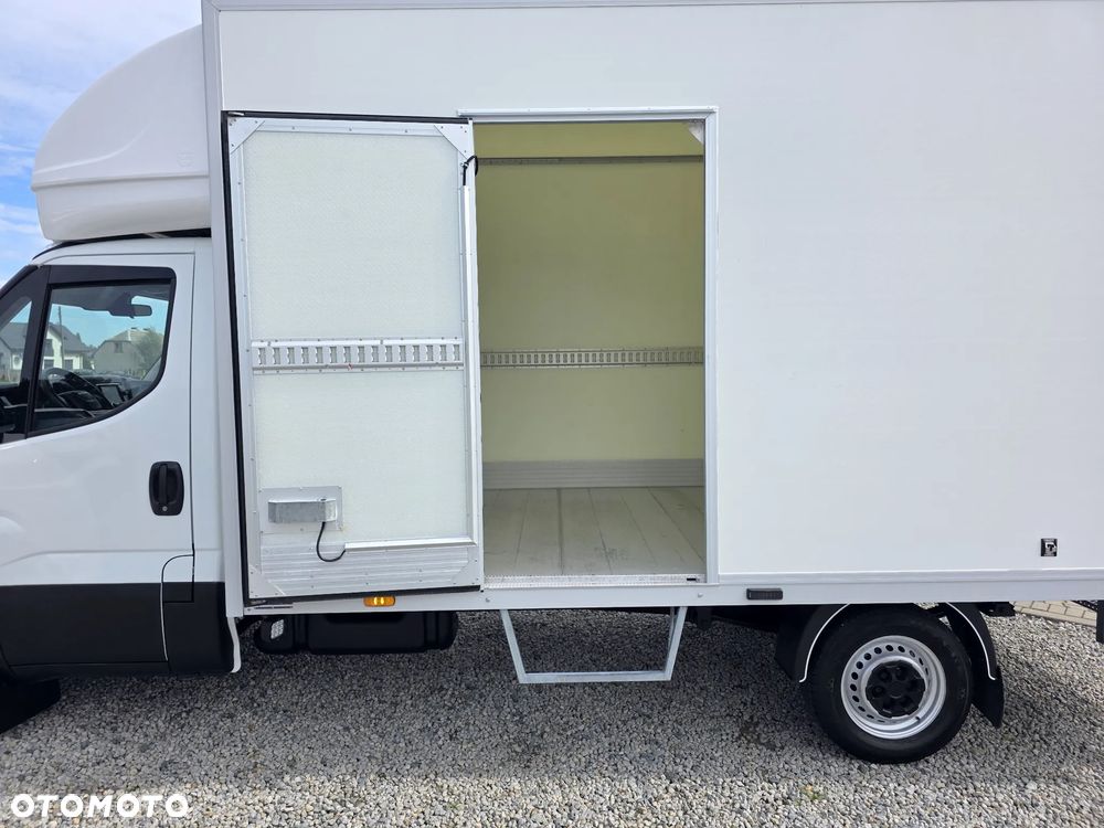 Iveco 35-180 3.0 HPI 180 KONNY KONTENER 4.2 M KLIMA HIMATIC 8 BIEGÓW WEBASTO DO 3.5 T NAVIGACJA GWARANCJA - 26