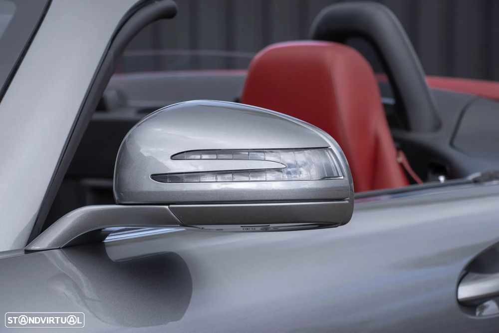 Mercedes-Benz SLS 63 AMG - 13
