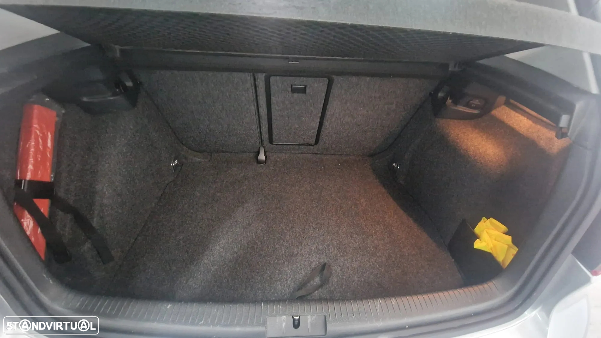 VW Golf 2.0 TDi Confortline - 7