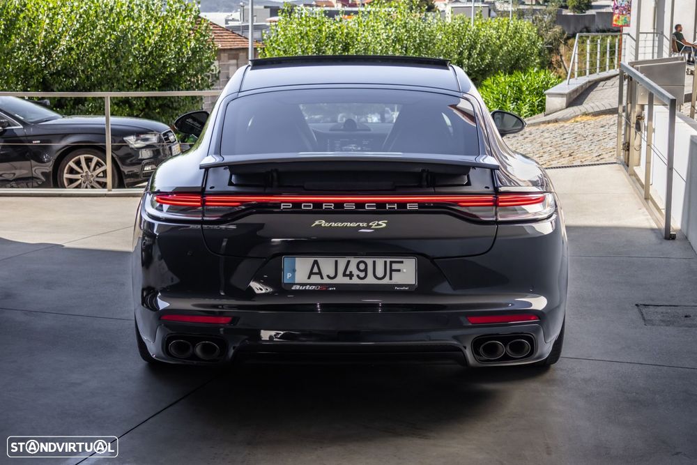Porsche Panamera - 7
