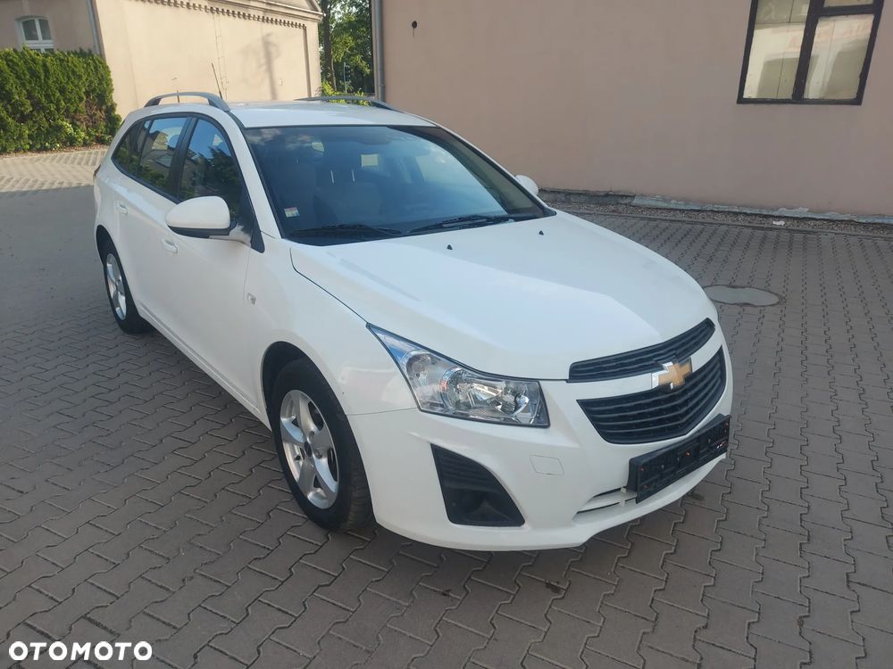 Chevrolet Cruze 1.6 LS - 2