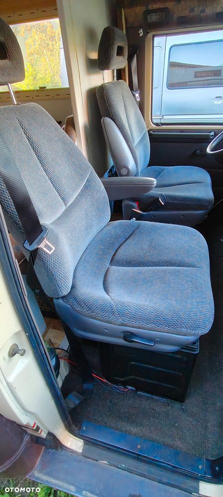Peugeot J5 - 15
