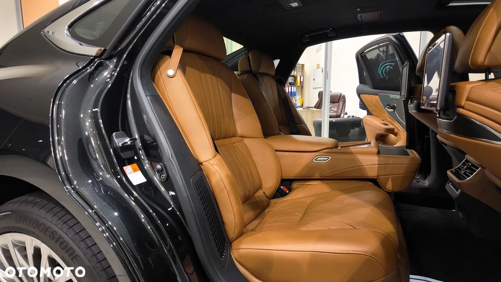 Lexus LS 500h Omotenashi AWD - 32