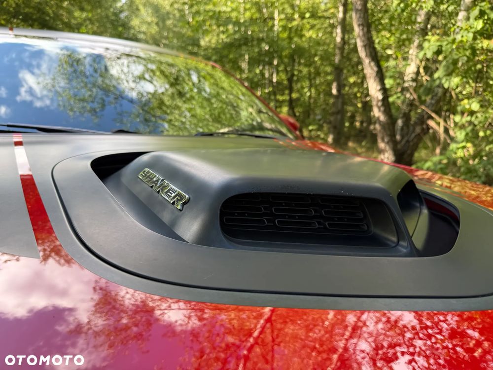 Dodge Challenger - 25