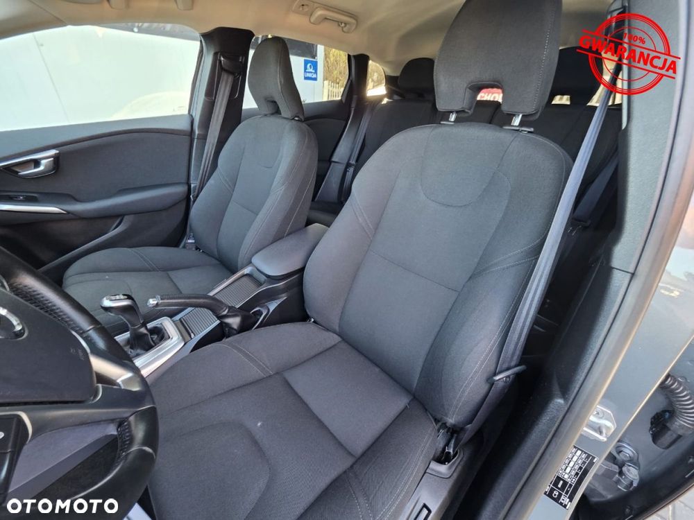 Volvo V40 - 19