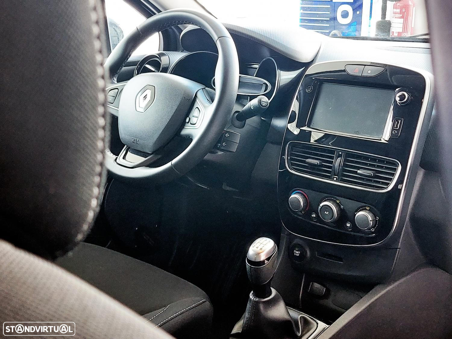 Renault Clio Sport Tourer 0.9 TCe Limited - 34