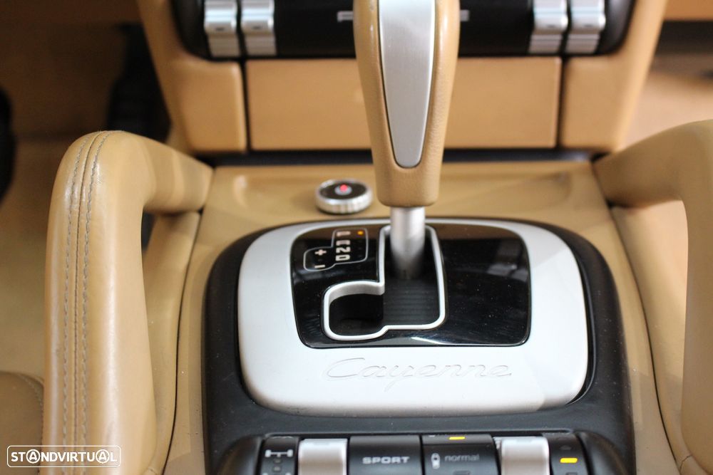 Porsche Cayenne Tiptronic - 33
