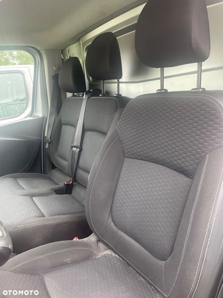 Opel Vivaro - 9