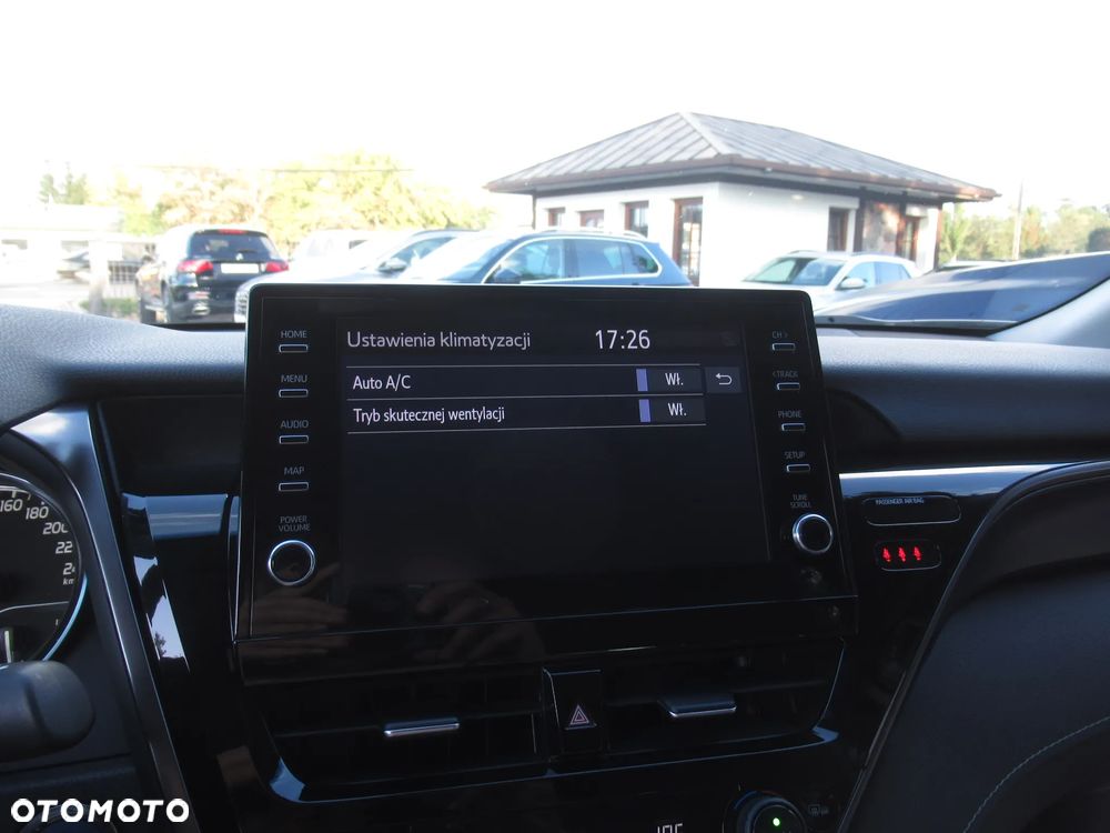 Toyota Camry 2.5 Hybrid Prestige CVT - 24