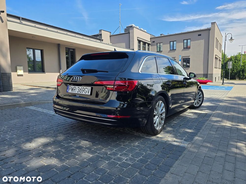 Audi A4 Avant 2.0 TDI design - 5