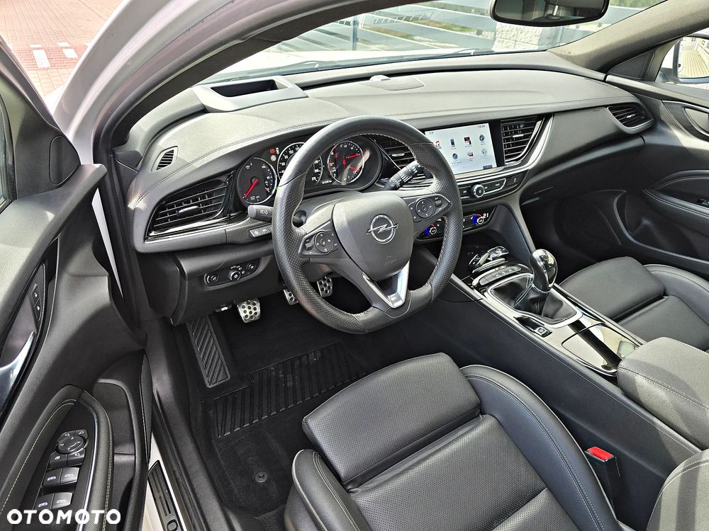 Opel Insignia 2.0 Exclusive - 32
