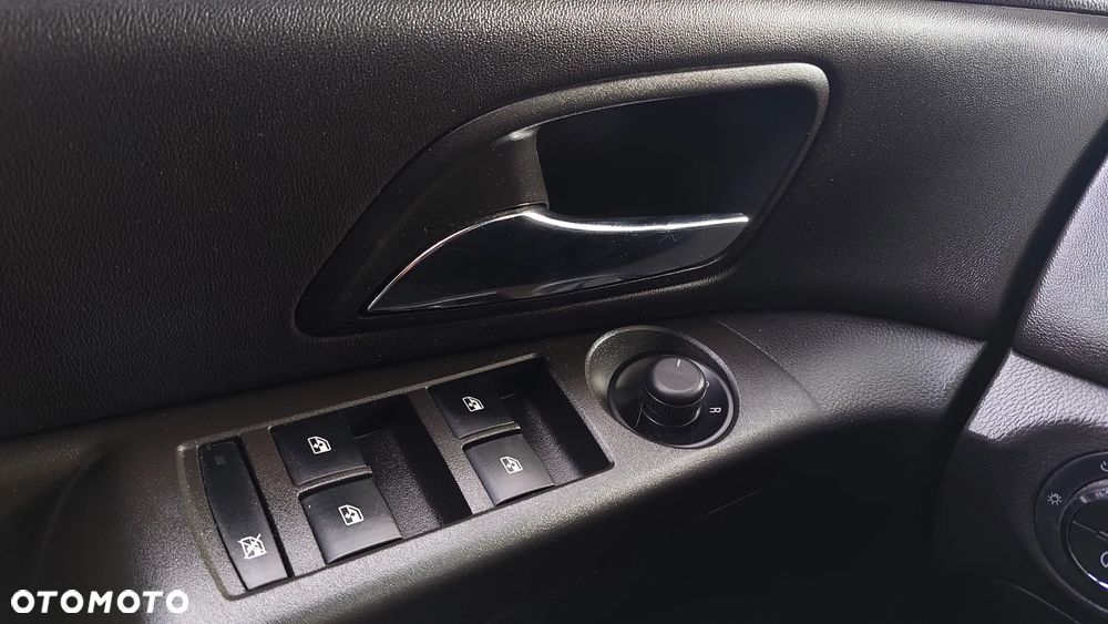 Chevrolet Cruze Station Wagon 1.4T LTZ+ - 26