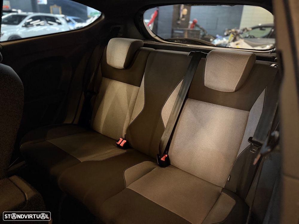 Ford Fiesta 1.6 EcoBoost ST - 10