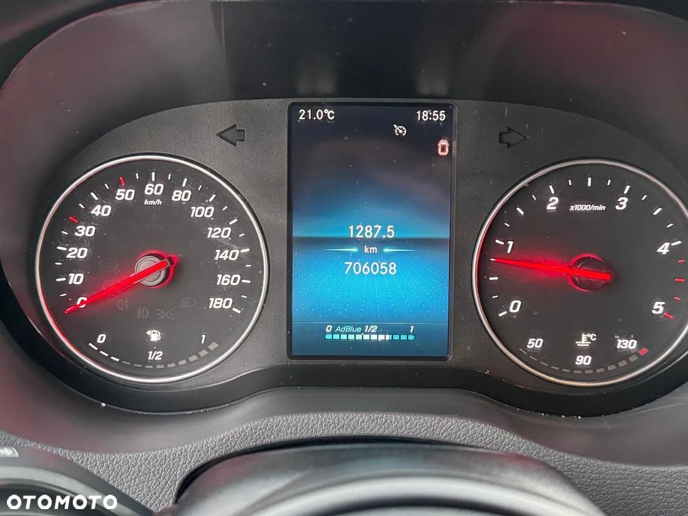 Mercedes-Benz Sprinter - 15