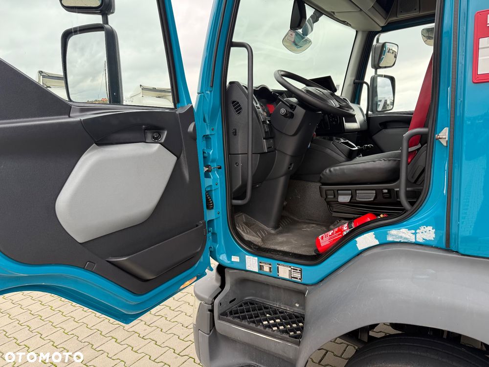 Renault D12 / 220 KM / WINDA / KONTENER 8,30M / ROLETA ELEKTRYCZNA / Z FRANCJI / STAN BDB / / / - 33