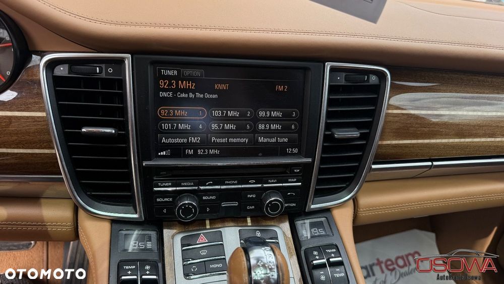 Porsche Panamera - 25