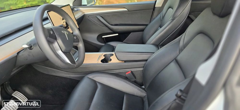Tesla Model Y Performance Tração Integral - 3