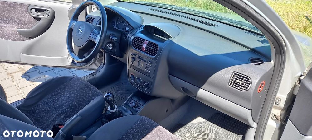 Opel Corsa 1.2 16V - 3